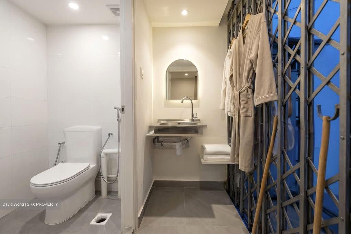 Upper Serangoon Road (D19), Shop House #593653431
